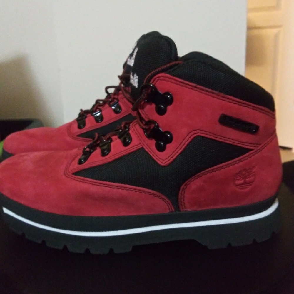 Boots - Picture 2 of 3
